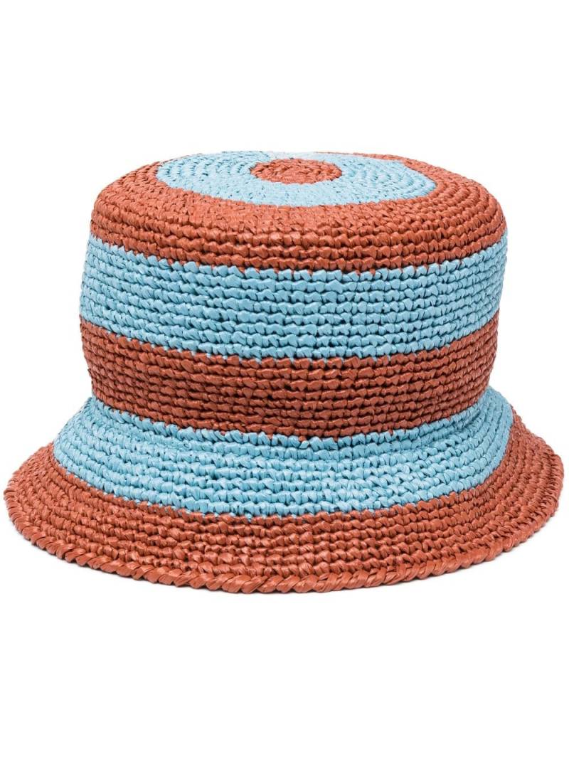 La DoubleJ horizontal-stripe print bucket hat - Blue von La DoubleJ