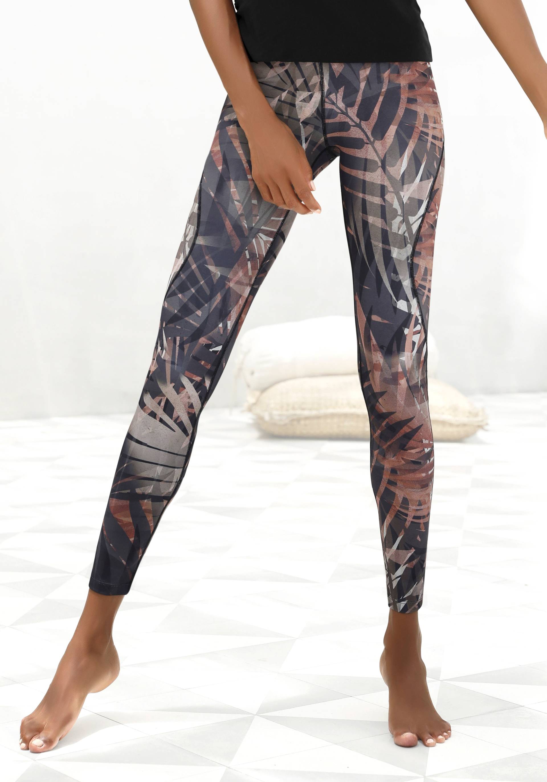 LASCANA ACTIVE Leggings »Tropical«, mit abstraktem Palmenprint, Loungewear von LASCANA ACTIVE