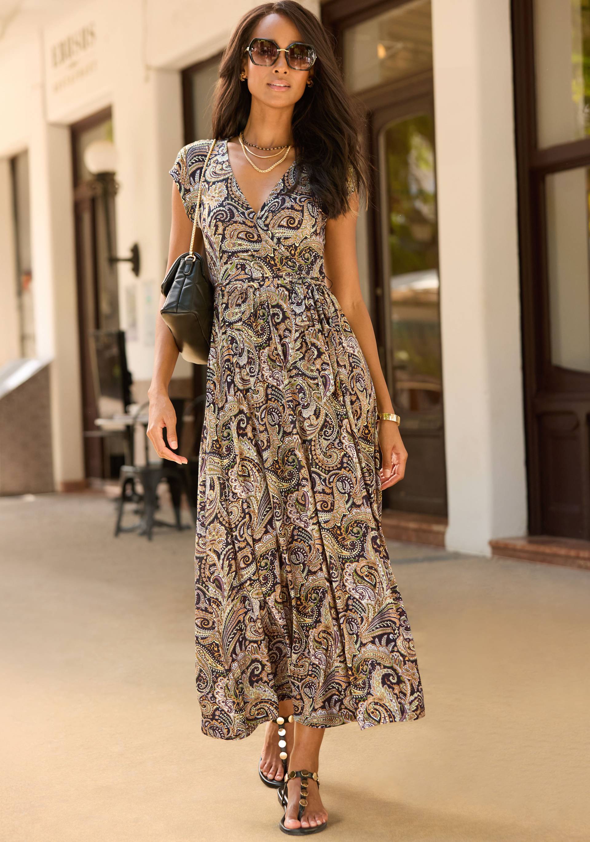 LASCANA Maxikleid, mit Paisleydruck, weiche Viskoseware LASCANA Maxikleid, mit Paisleydruck, weiche Viskoseware von Lascana