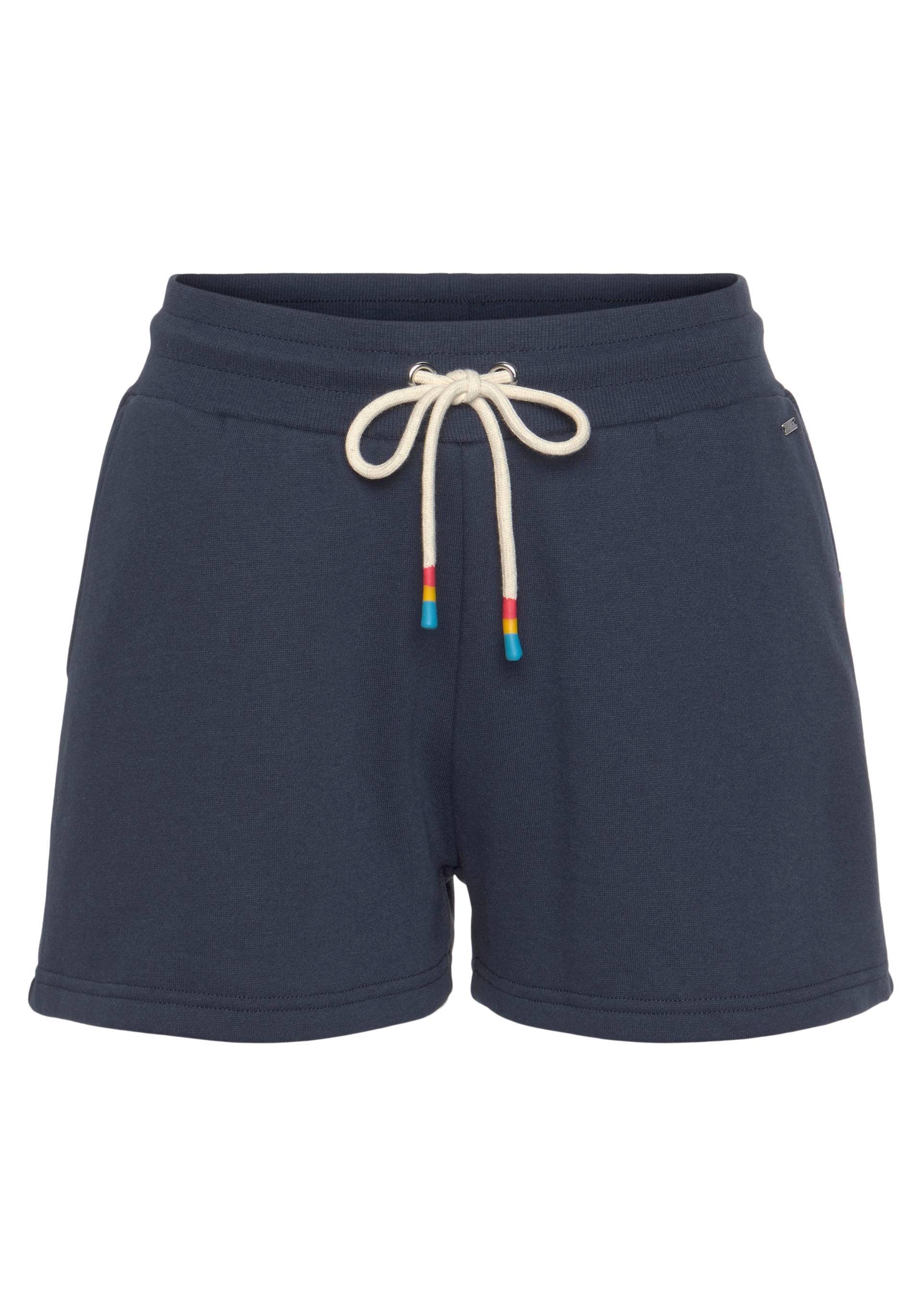 LASCANA Relaxshorts »Pride«, mit Regenbogen-Label LASCANA Relaxshorts »Pride«, mit Regenbogen-Label von Lascana