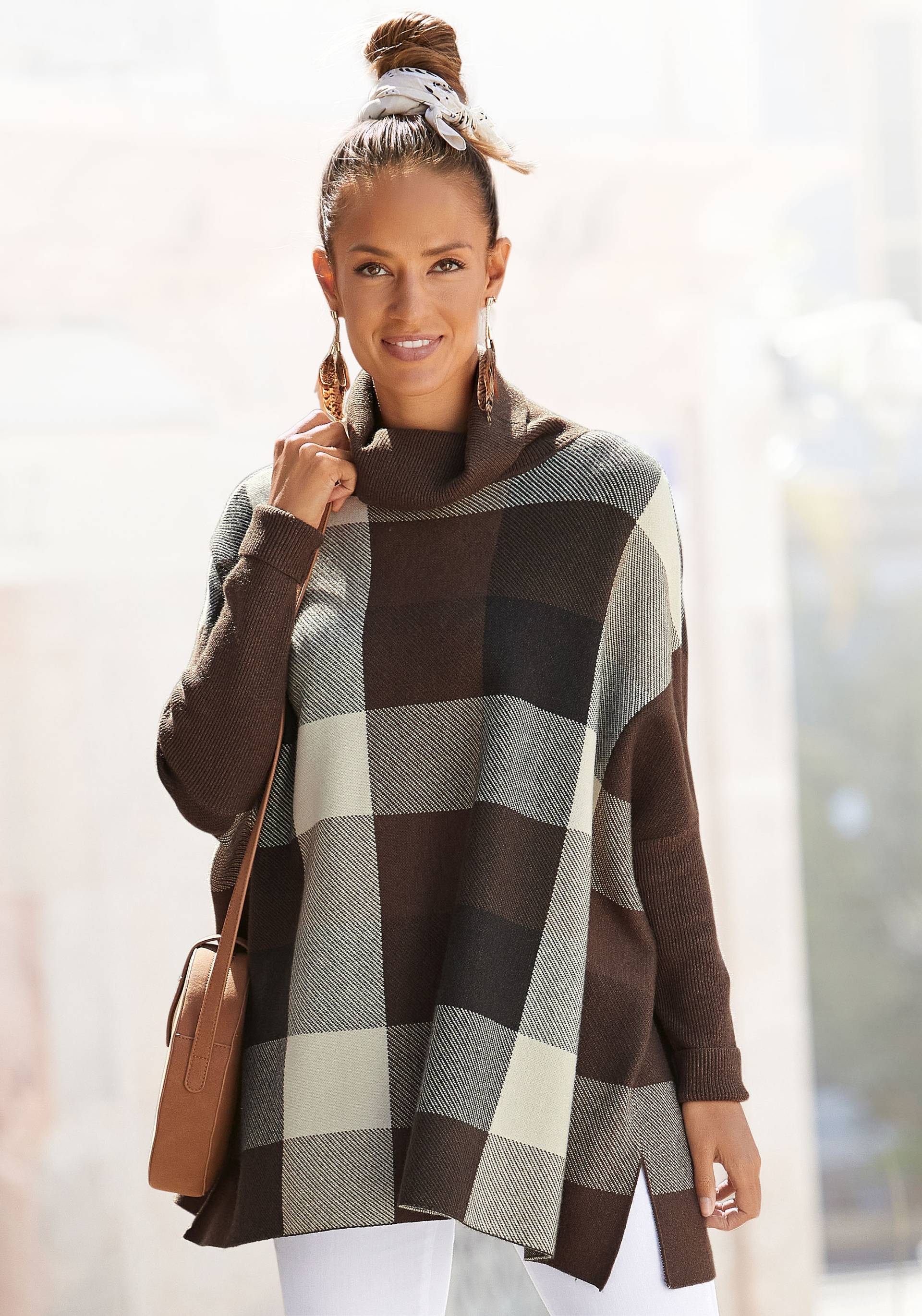 LASCANA Rollkragenpullover, im lässigen Poncho-Style, weiter Strickpullover mit Karomuster von Lascana