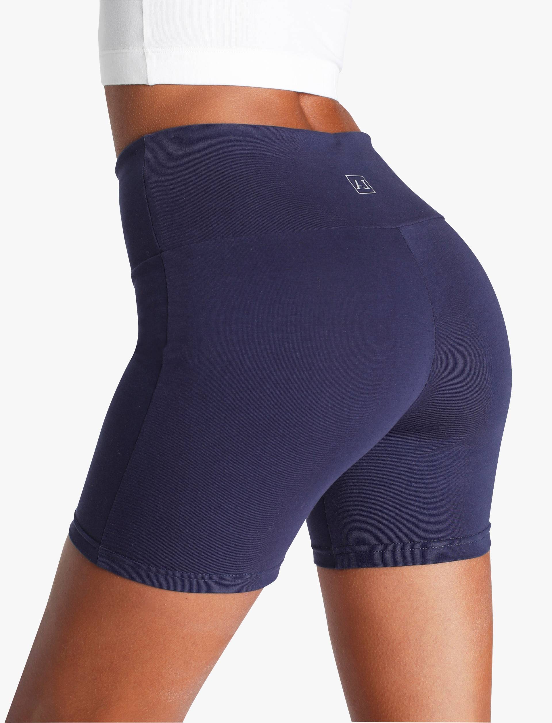 LASCANA Shorts »mit breitem Bündchen« von Lascana