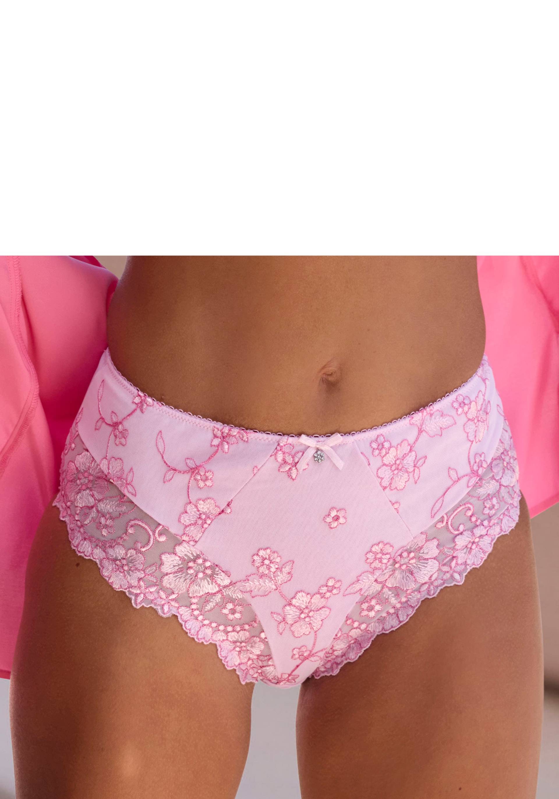 LASCANA Slip »Wanda«, in abdeckender Schnittform und Stickerei Spitze LASCANA Slip »Wanda«, in abdeckender Schnittform und Stickerei Spitze von Lascana