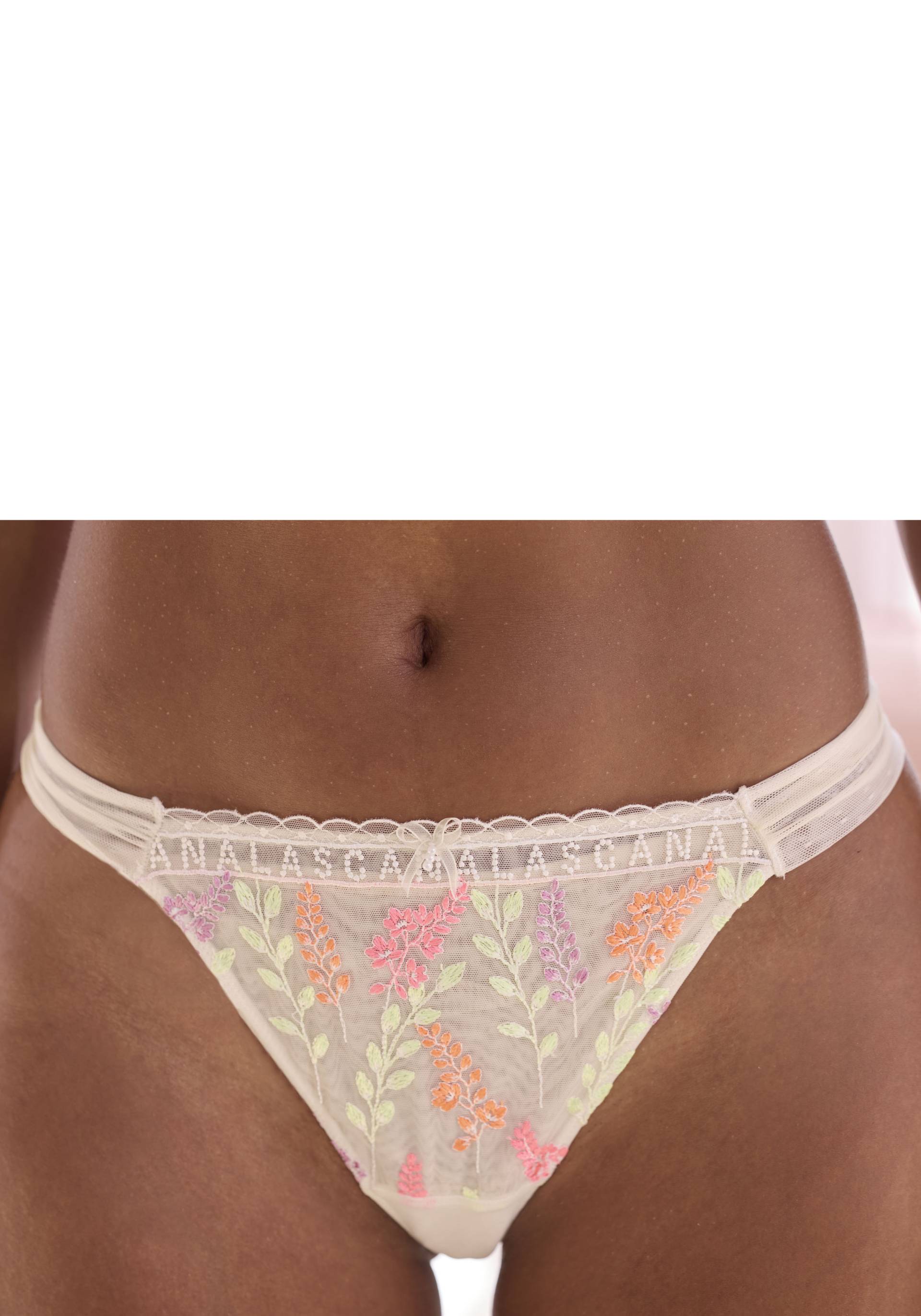 LASCANA String, aus Mesh mit zarter, glänzender Blumenstickerei von Lascana