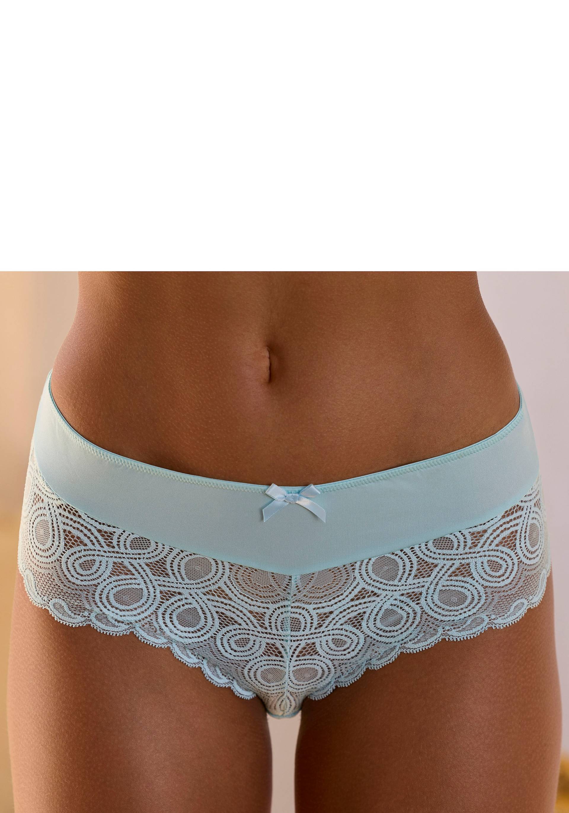 LASCANA Stringpanty, mit extravaganter Spitze und Zierschleife von Lascana