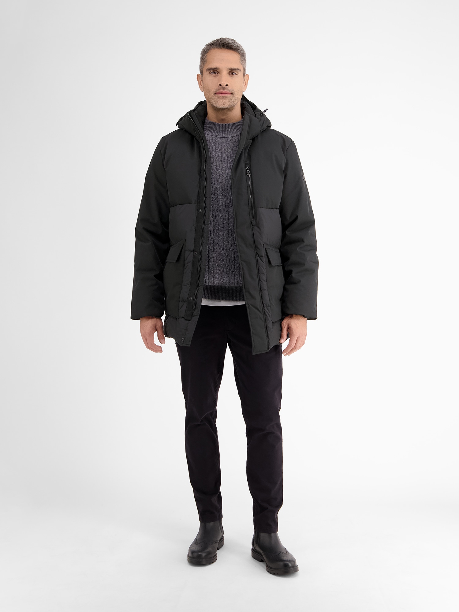 LERROS Parka »LERROS Funktionsparka in Shell-Materialmix, dick gefüttert«, mit Kapuze, Wasser- und windabweisend, atmungsaktiv LERROS Parka »LERROS Funktionsparka in Shell-Materialmix, dick gefüttert«, mit Kapuze, Wasser- und windabweisend, atmungsaktiv von Lerros