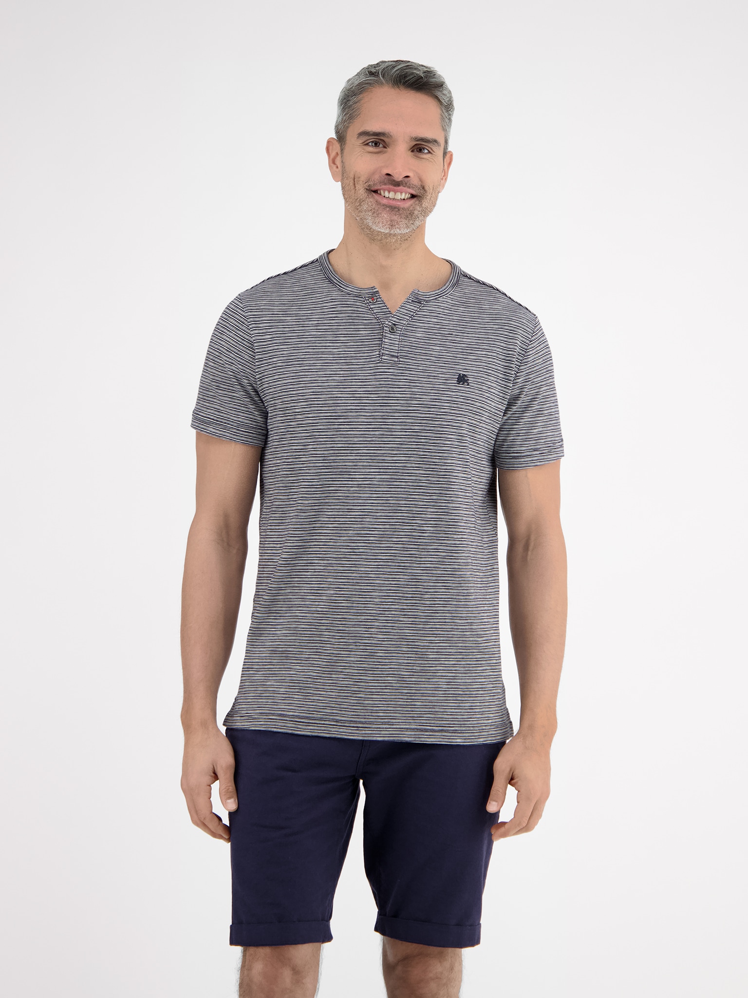 LERROS T-Shirt, mit Serafino Kragen LERROS T-Shirt, mit Serafino Kragen von Lerros
