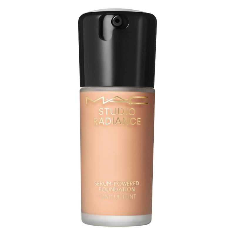 Studio Radiance - Serum-Powered Foundation NW25 von M·A·C