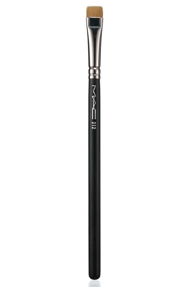 212 Flat Definer Brush Damen Beige  212 Flat Definer Brush von MAC Cosmetics
