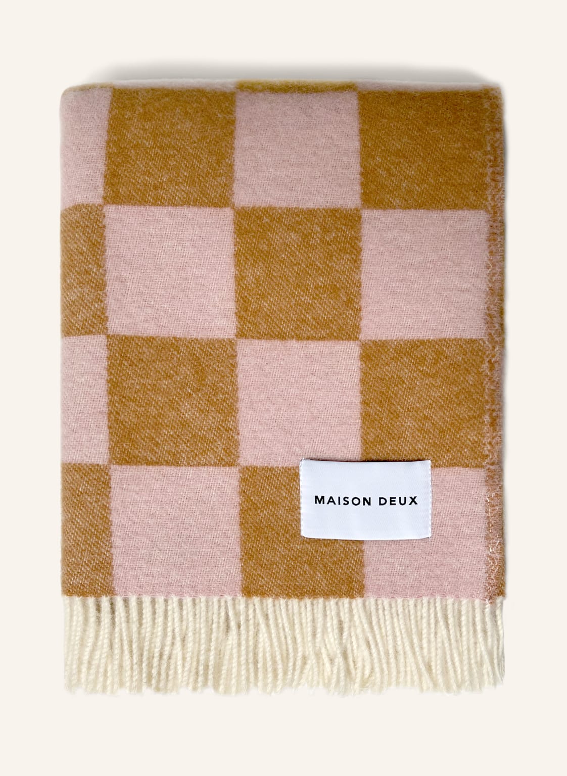 Maison Deux Plaid beige von MAISON DEUX