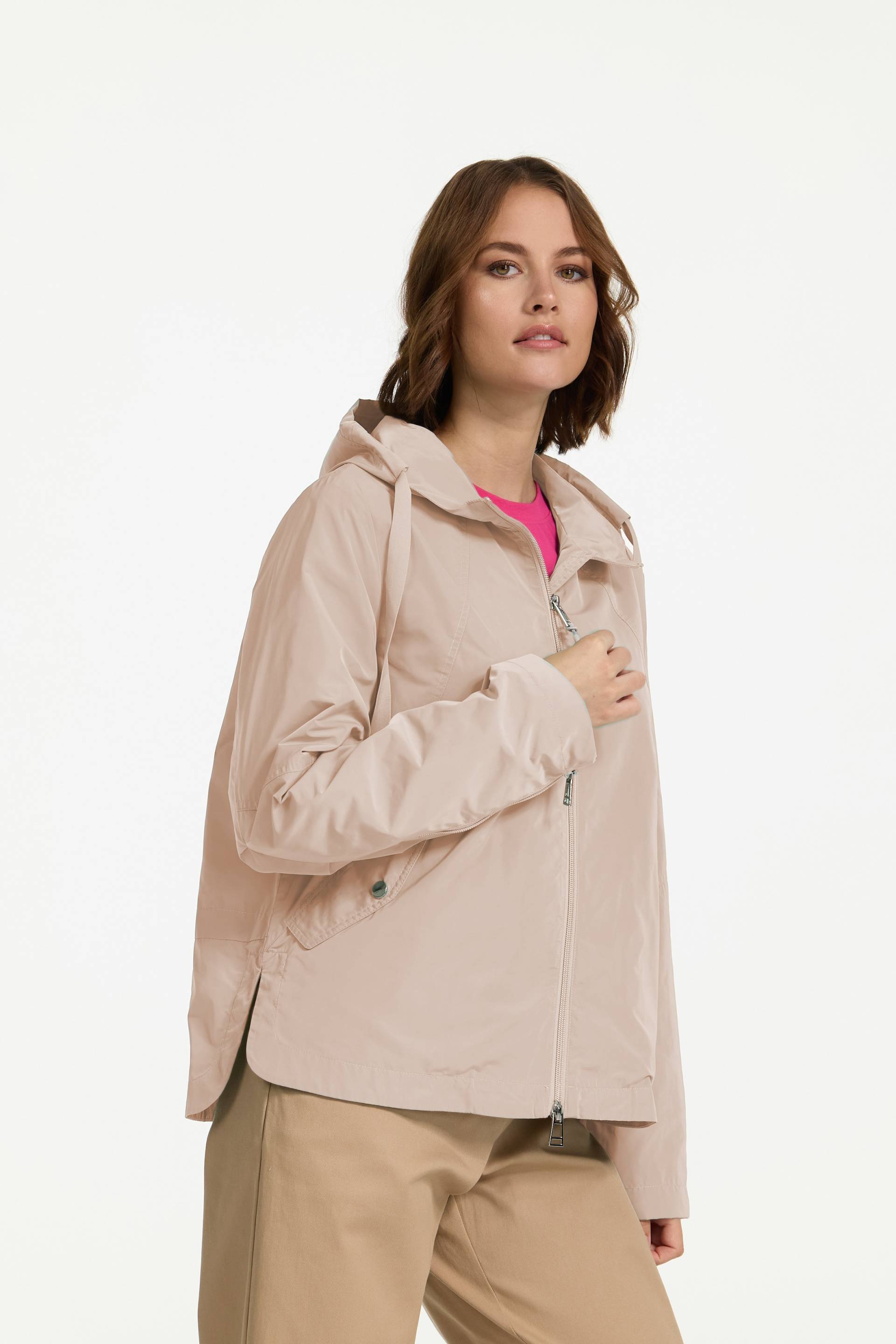 MANISA Kurzjacke, mit Kapuze, mit Kapuze MANISA Kurzjacke, mit Kapuze, mit Kapuze von MANISA
