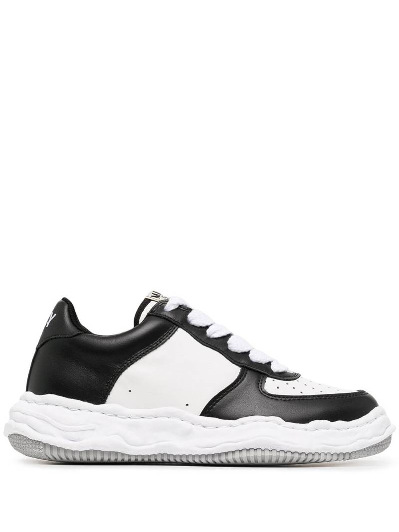 Maison Mihara Yasuhiro Wayne two-tone leather sneakers - White von Maison Mihara Yasuhiro