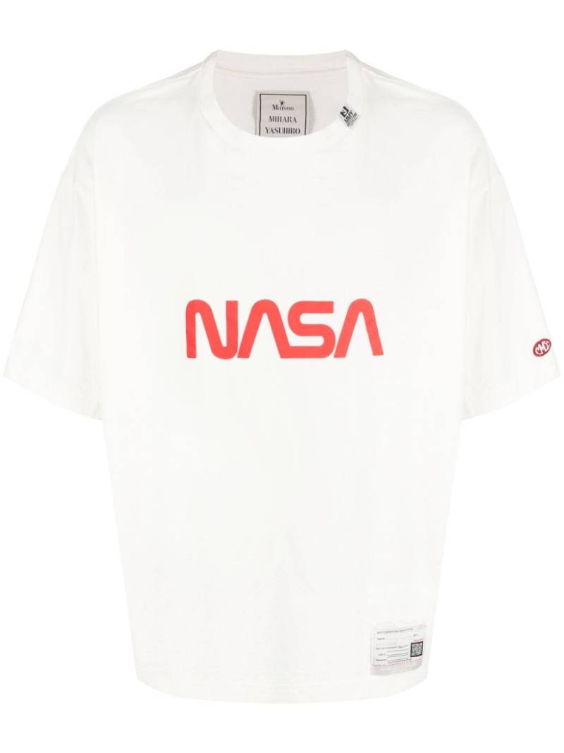 Maison Mihara Yasuhiro logo-print cotton T-shirt - White von Maison Mihara Yasuhiro