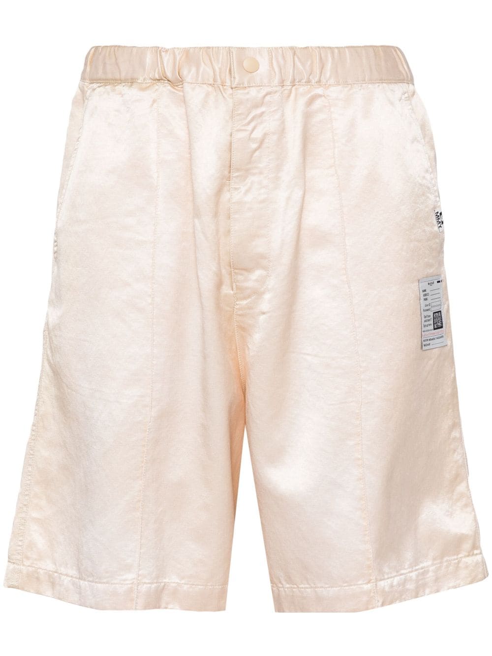 Maison Mihara Yasuhiro logo-tag satin shorts - Neutrals von Maison Mihara Yasuhiro