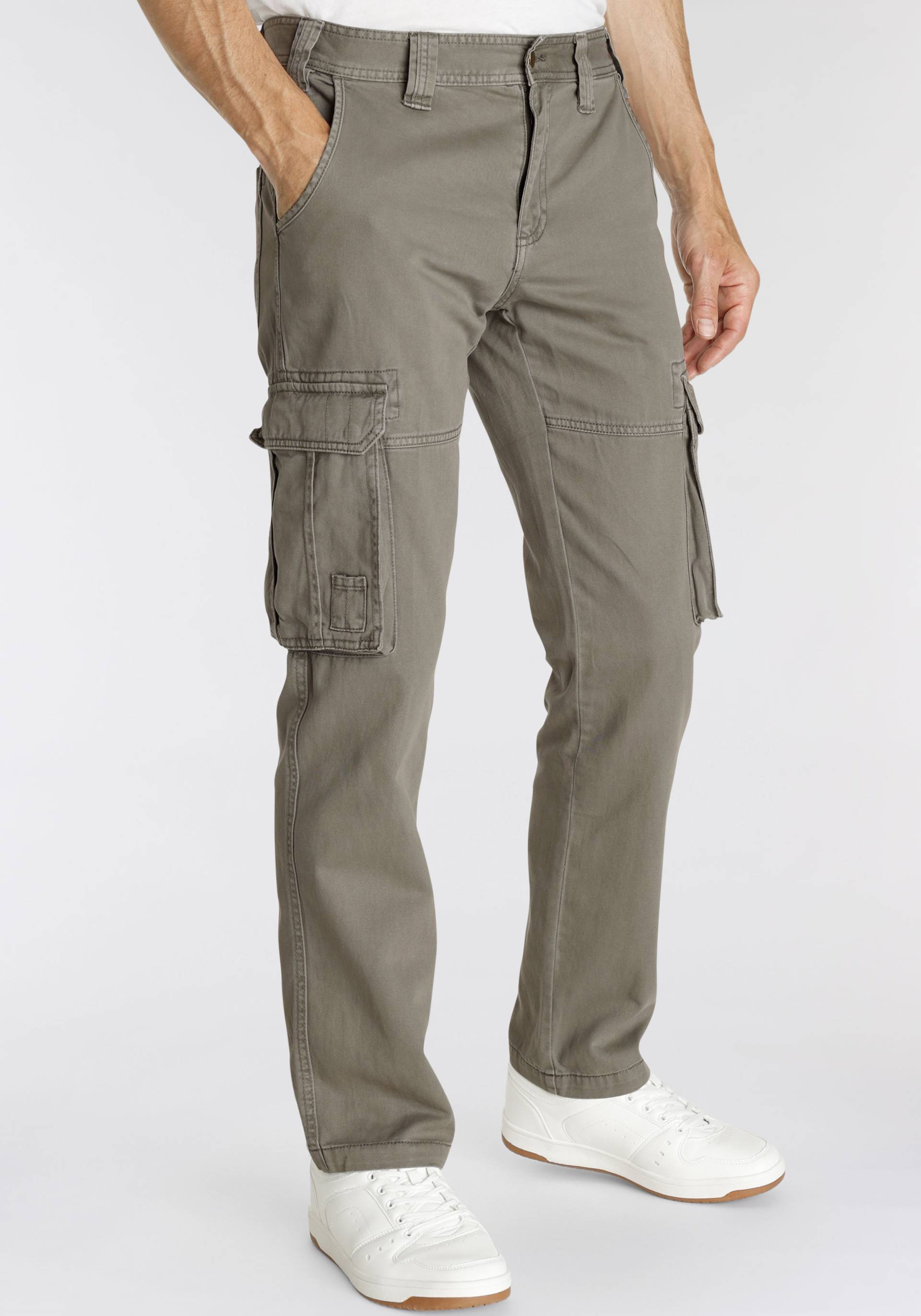 Man's World Cargohose, mit aufgesetzten Taschen von Man's World