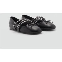 Ballerinas mit Riemen und Nieten Ballerinas mit Riemen und Nieten von Mango