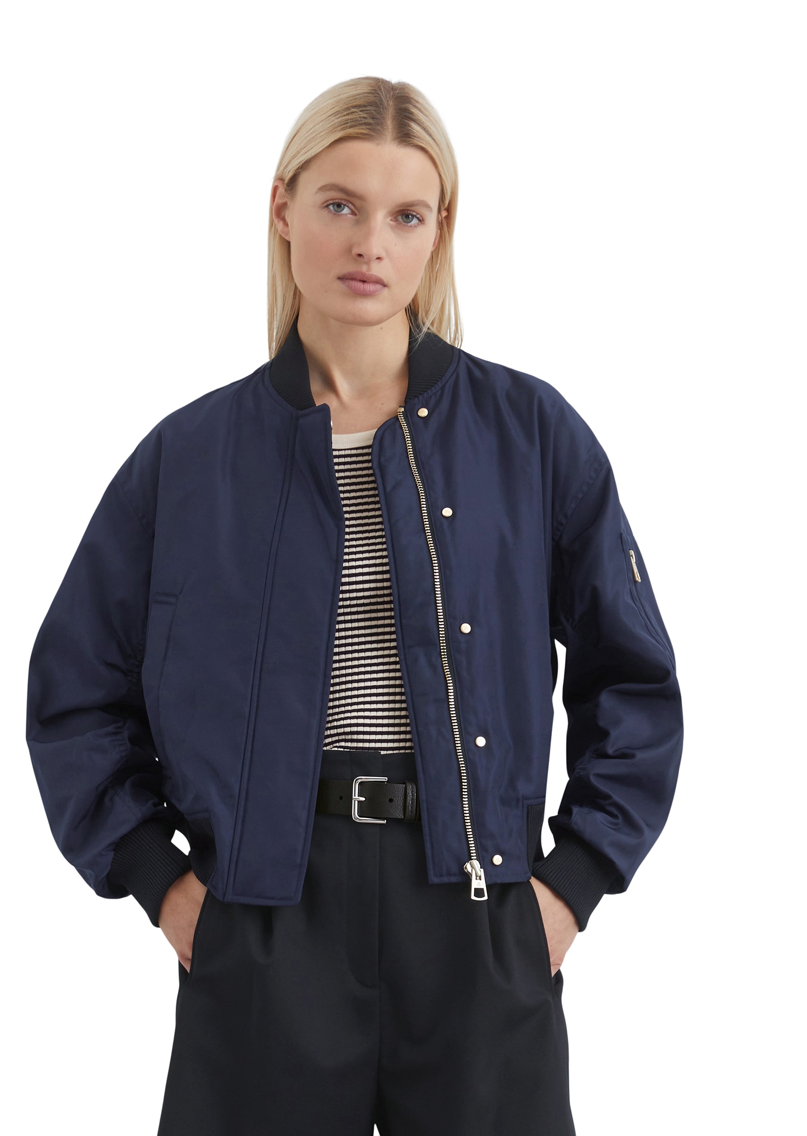Marc O'Polo Blouson, mit mattem Glanz und feiner Struktur Marc O'Polo Blouson, mit mattem Glanz und feiner Struktur von Marc O'Polo