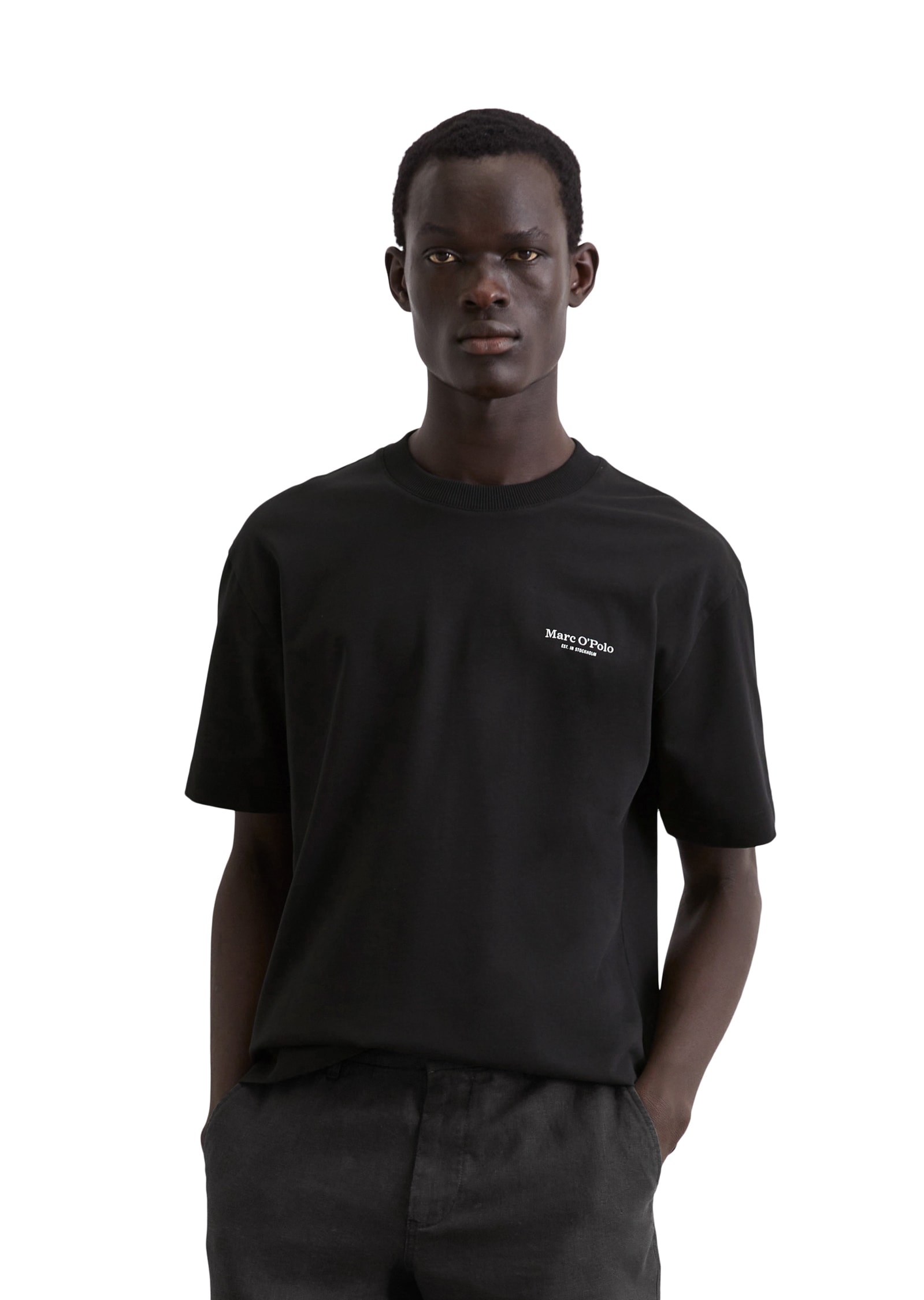 Marc O'Polo T-Shirt, mit markantem Rücken-Print und Logoprint seitlich auf der Brust Marc O'Polo T-Shirt, mit markantem Rücken-Print und Logoprint seitlich auf der Brust von Marc O'Polo