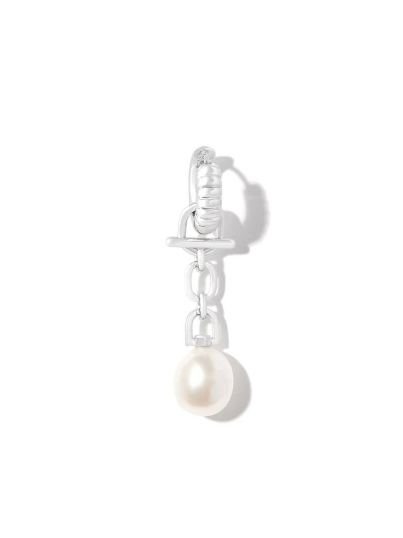 Maria Black Mambo hoop pearl drop earring - Silver von Maria Black