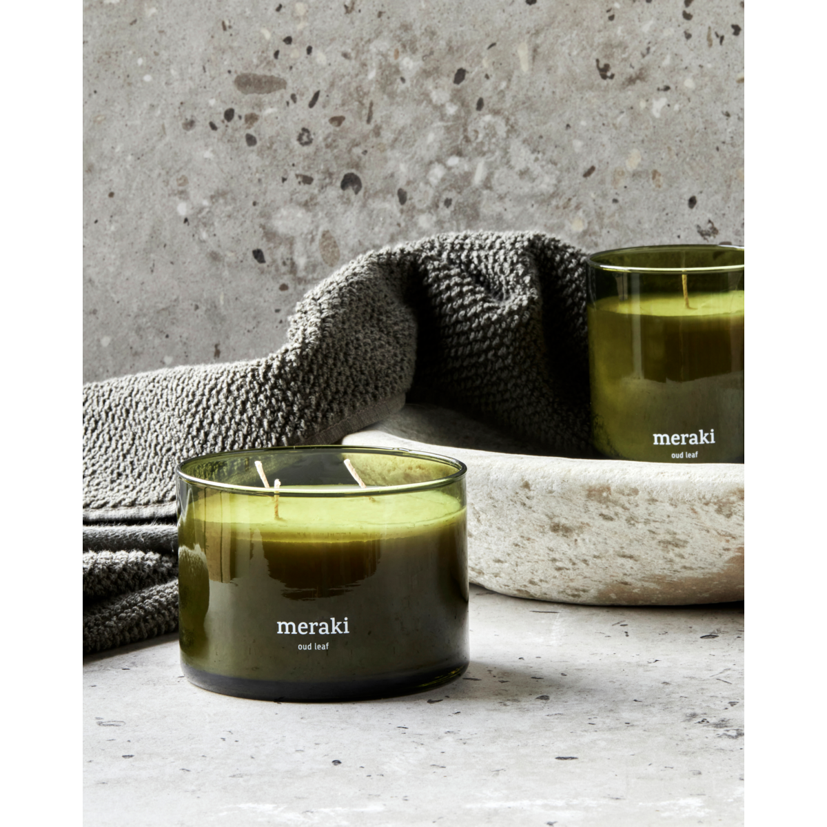 Meraki Home - Duftkerze Oud Leaf von Meraki