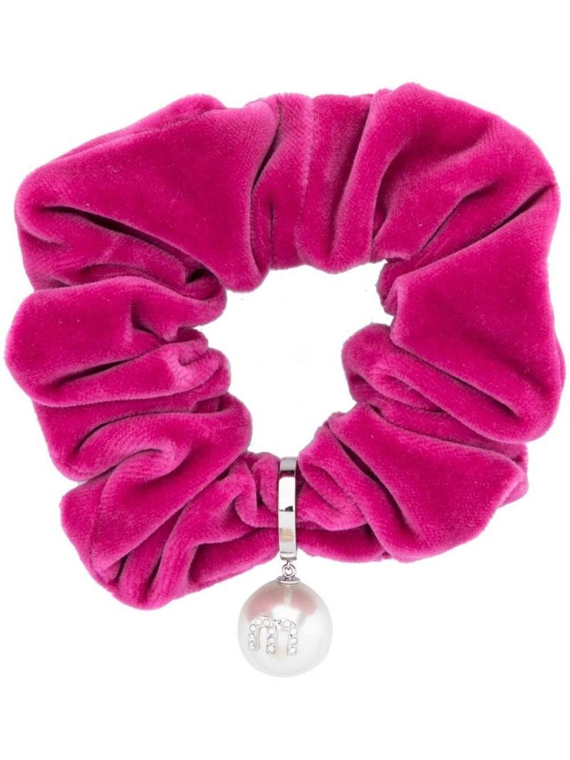 Miu Miu pearl-pendant scrunchie - Pink von Miu Miu