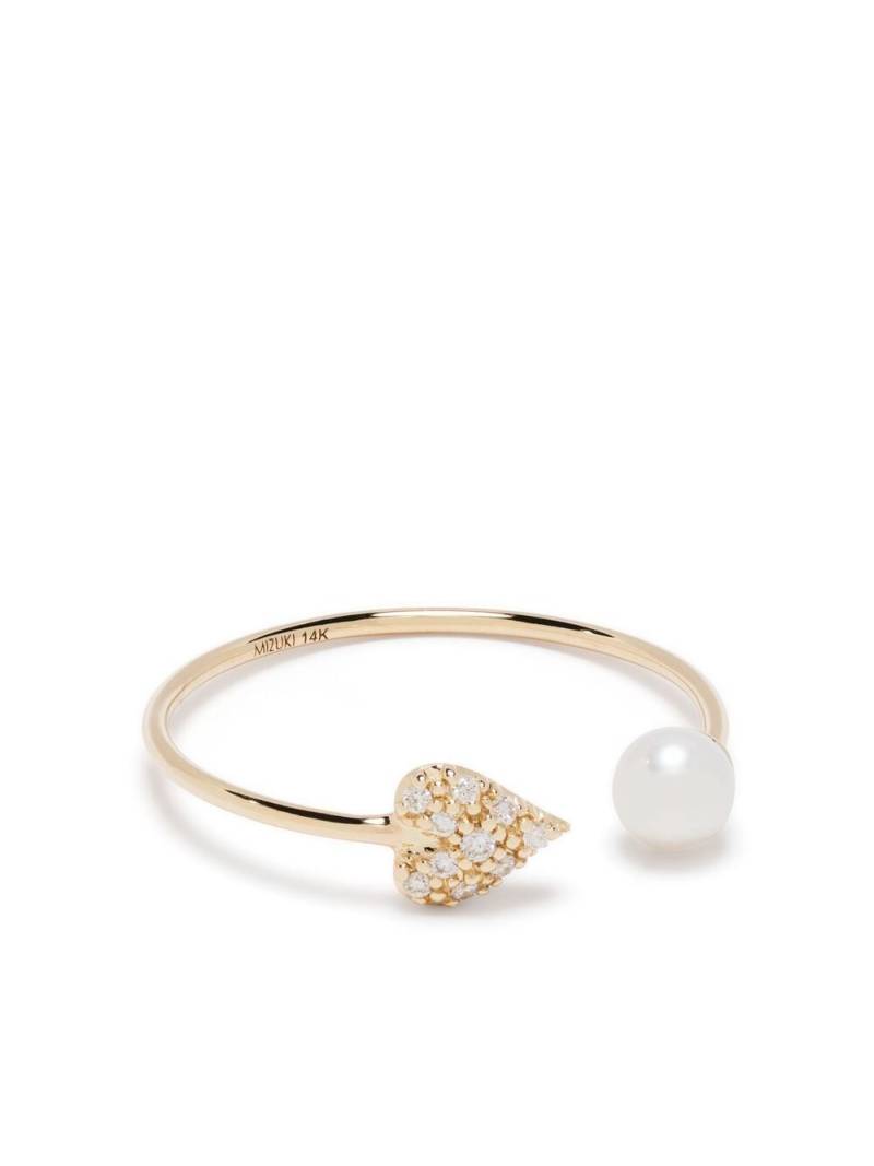 Mizuki 14kt yellow gold diamond heart and pearl ring von Mizuki