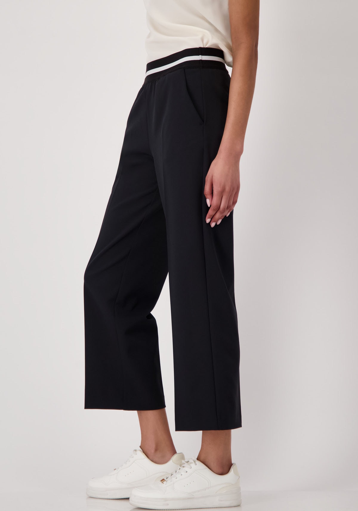 Monari Culotte »Hose Gummiband 66cm«, Mit elastischem Bund Monari Culotte »Hose Gummiband 66cm«, Mit elastischem Bund von Monari