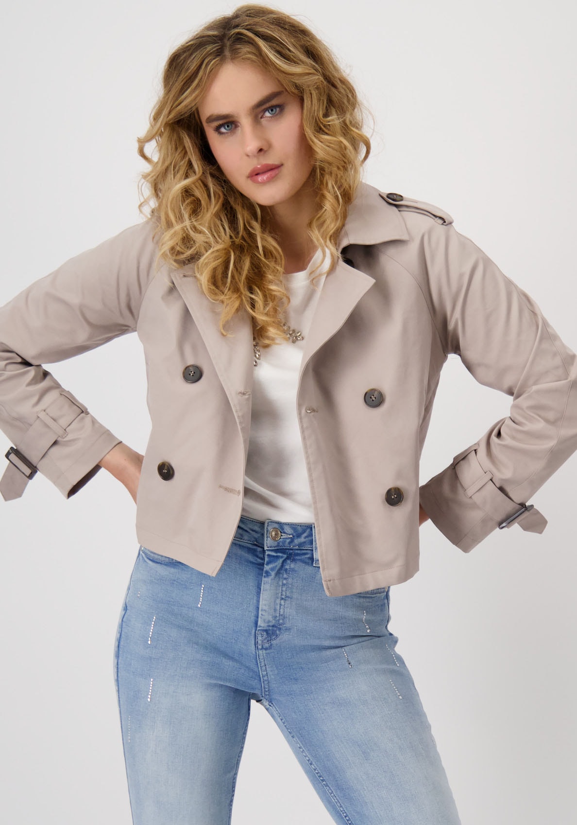 Monari Kurzjacke, ohne Kapuze, im Trench-Style Monari Kurzjacke, ohne Kapuze, im Trench-Style von Monari