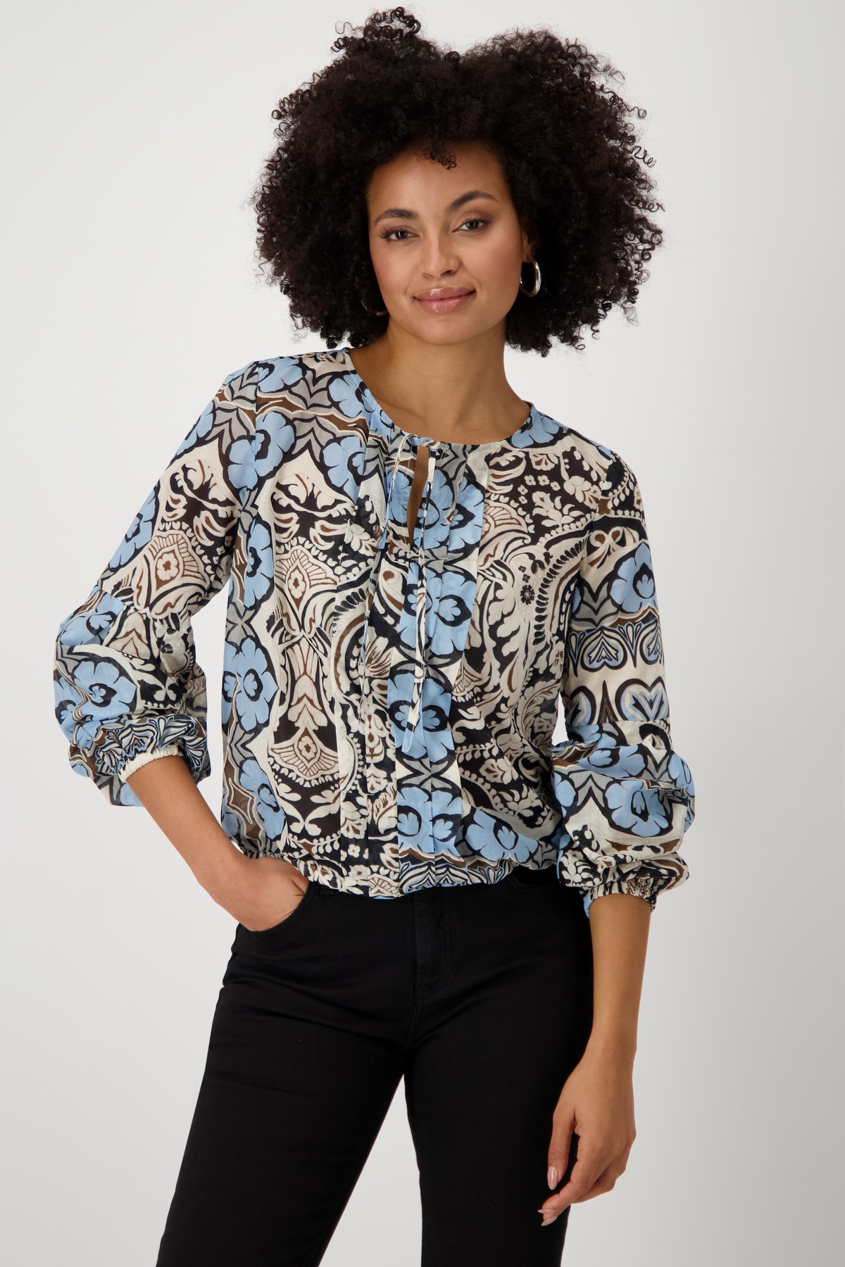 Monari Langarmbluse »Bluse Ornament allover«, Mit Rundhalsausschnitt mit Schlitz Monari Langarmbluse »Bluse Ornament allover«, Mit Rundhalsausschnitt mit Schlitz von Monari