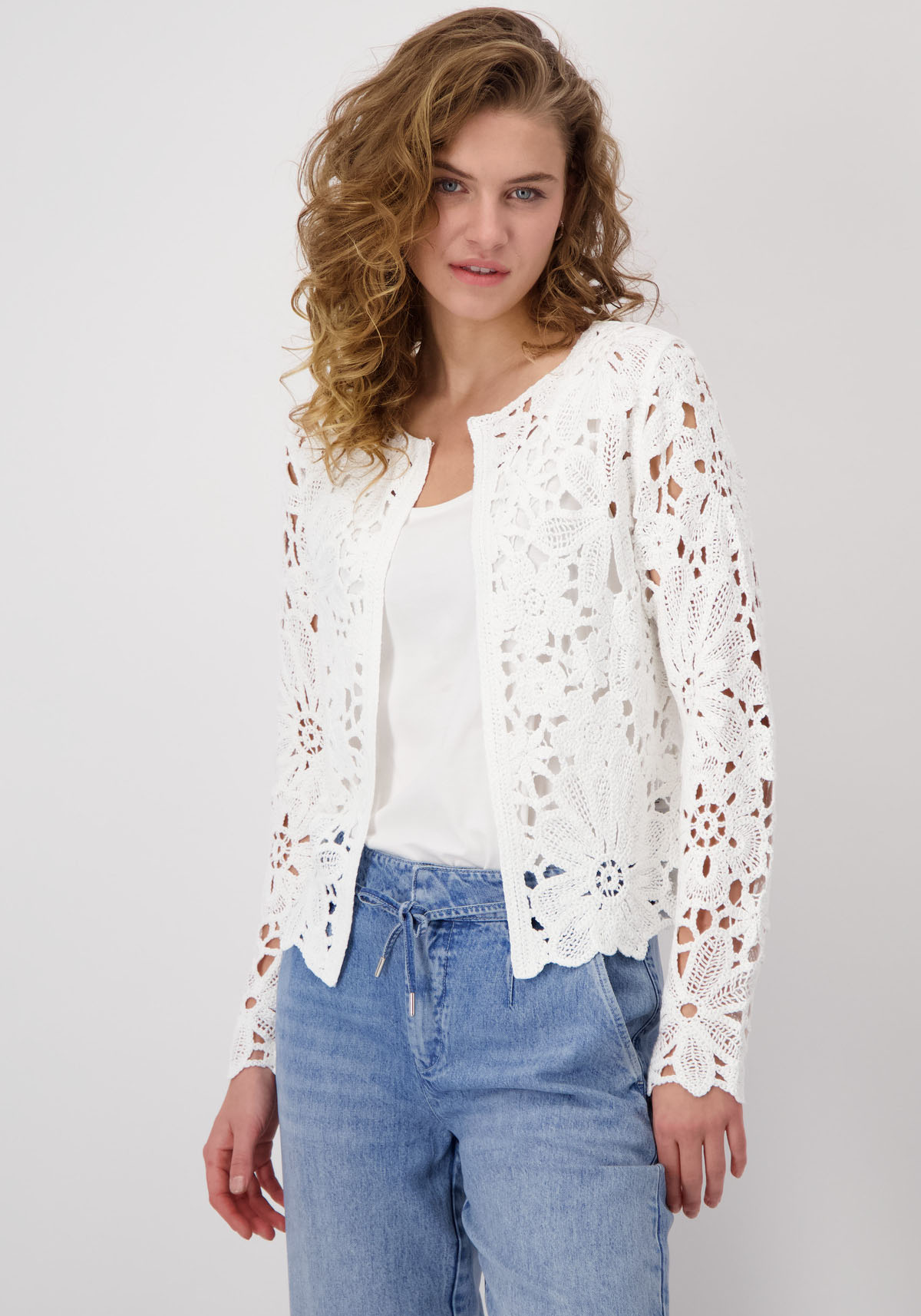 Monari Strickjacke, aus Spitze Monari Strickjacke, aus Spitze von Monari