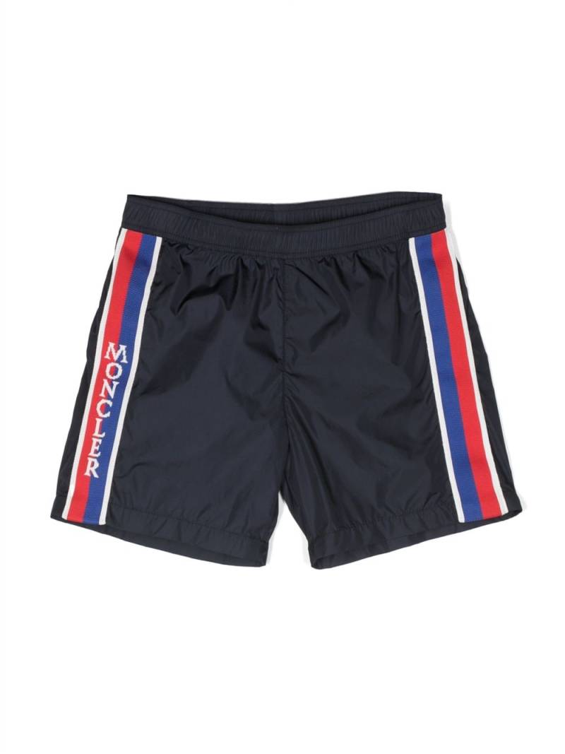 Moncler Enfant logo-print swim shorts - Blue von Moncler Enfant