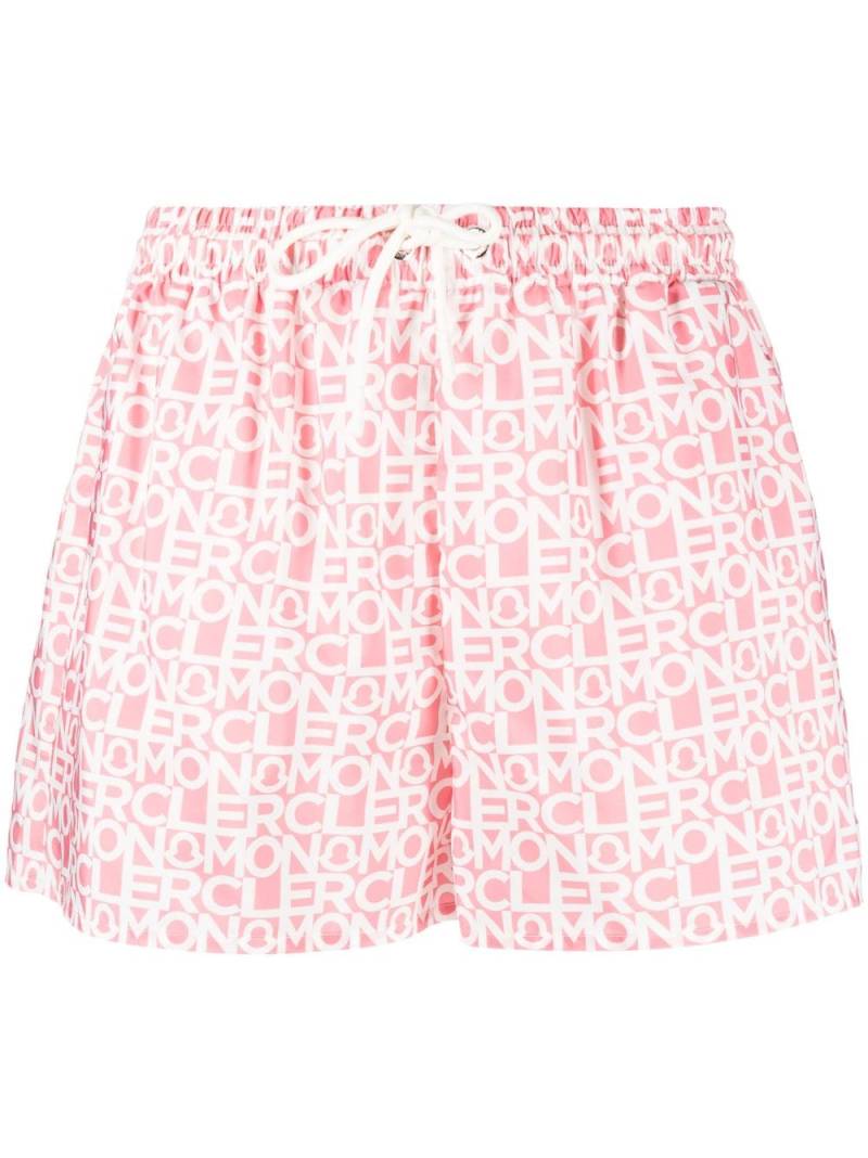 Moncler logo-print shorts - Pink von Moncler