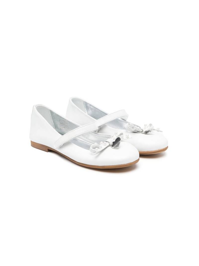 Monnalisa logo-charm 15mm ballerina shoes - White von Monnalisa