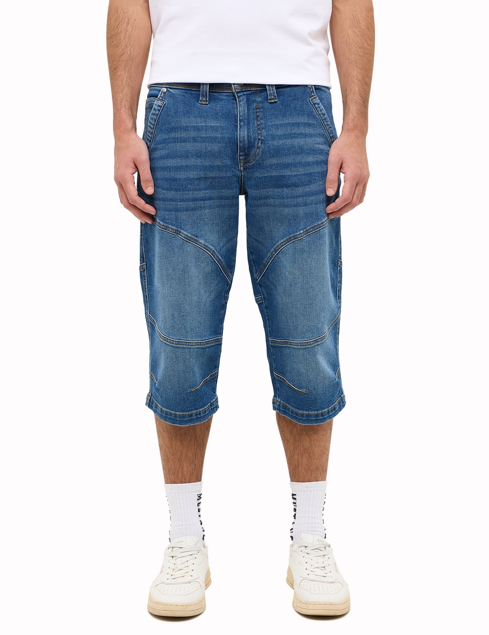 MUSTANG Jeansshorts »Style Freemot«, mit Teilungsnähten von Mustang