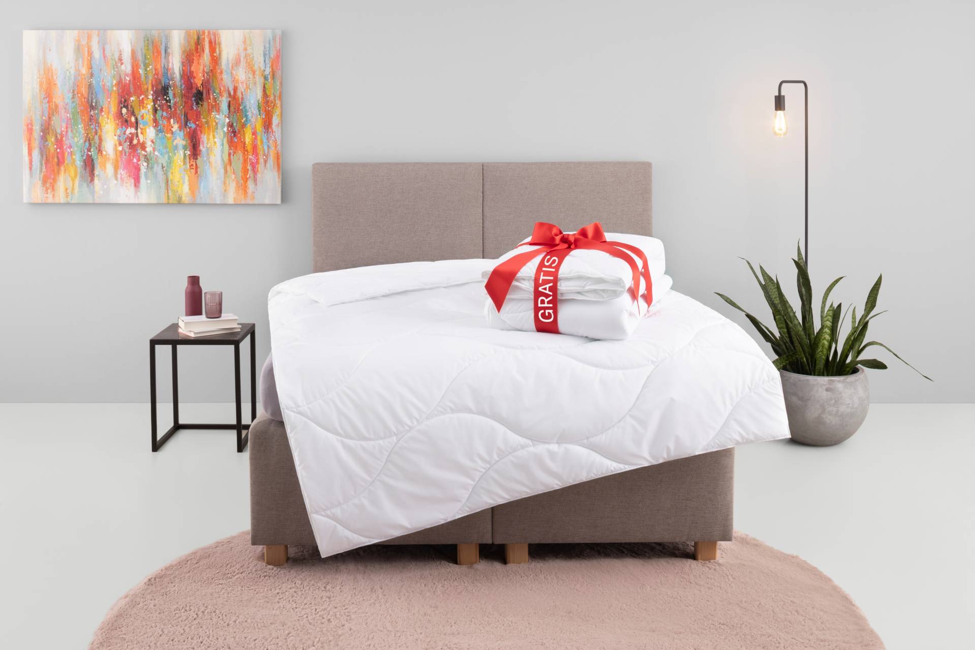 my home Microfaserbettdecke »Caelan, kaufe eine Decke - erhalte die Leichtbettdecke gratis dazu!«, leicht, Füllung 100% Polyester, Bezug 100% Polyester, (1 St.), Bettdecke 135x200 cm und 155x220 cm, Sommer, Winter von My Home