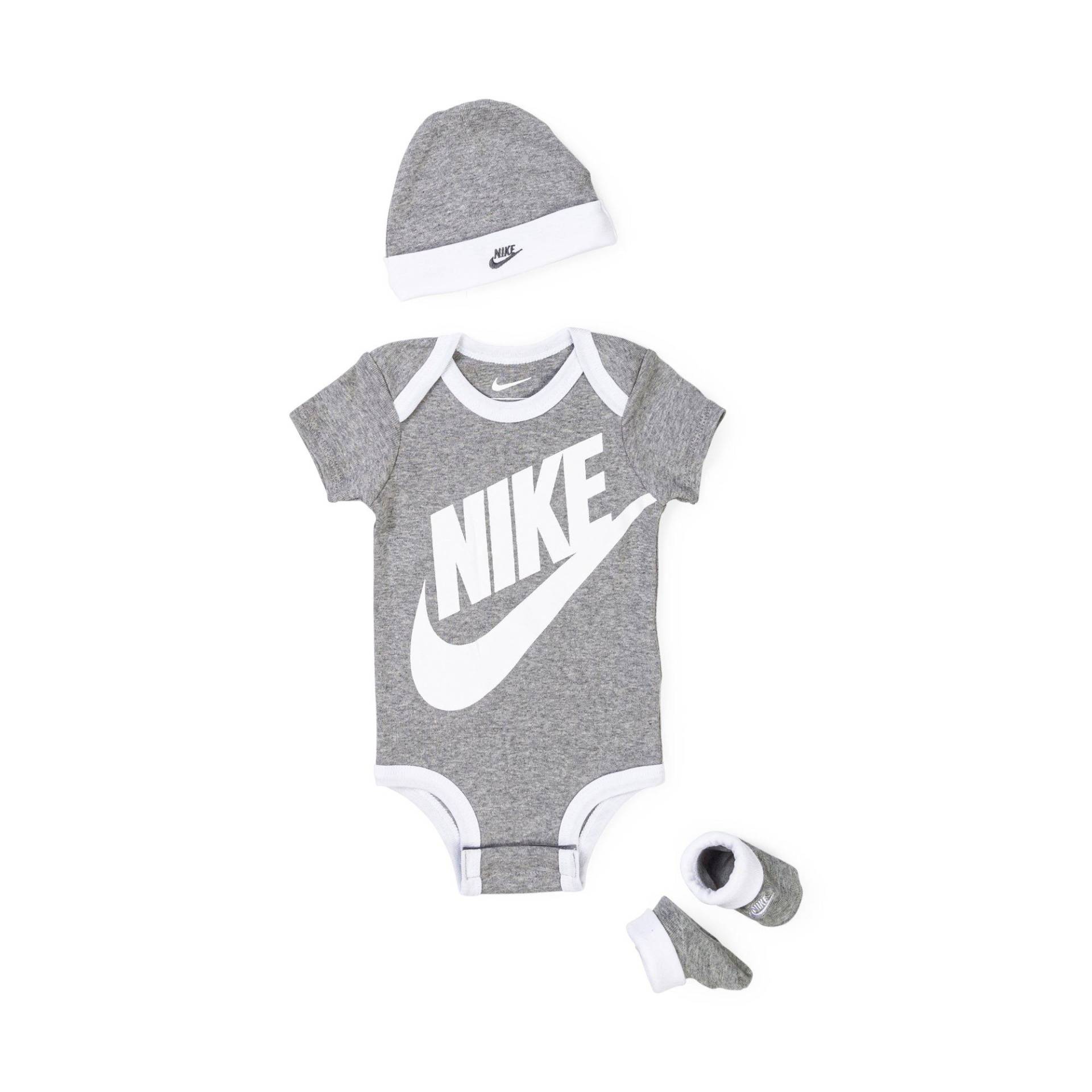 Set: Body, Mütze Und Socken Jungen Grau 0-6M von NIKE