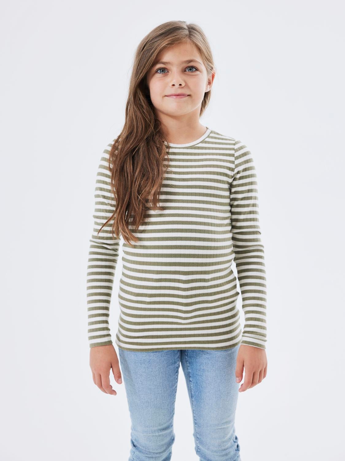 Name It Langarmshirt »NKFSURAJA XSL LS TOP NOOS« Name It Langarmshirt »NKFSURAJA XSL LS TOP NOOS« von Name It