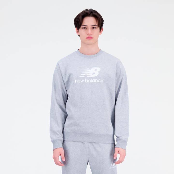 New Balance Essentials Stacked Logo Crew Sweatshirt hellgrau von New Balance