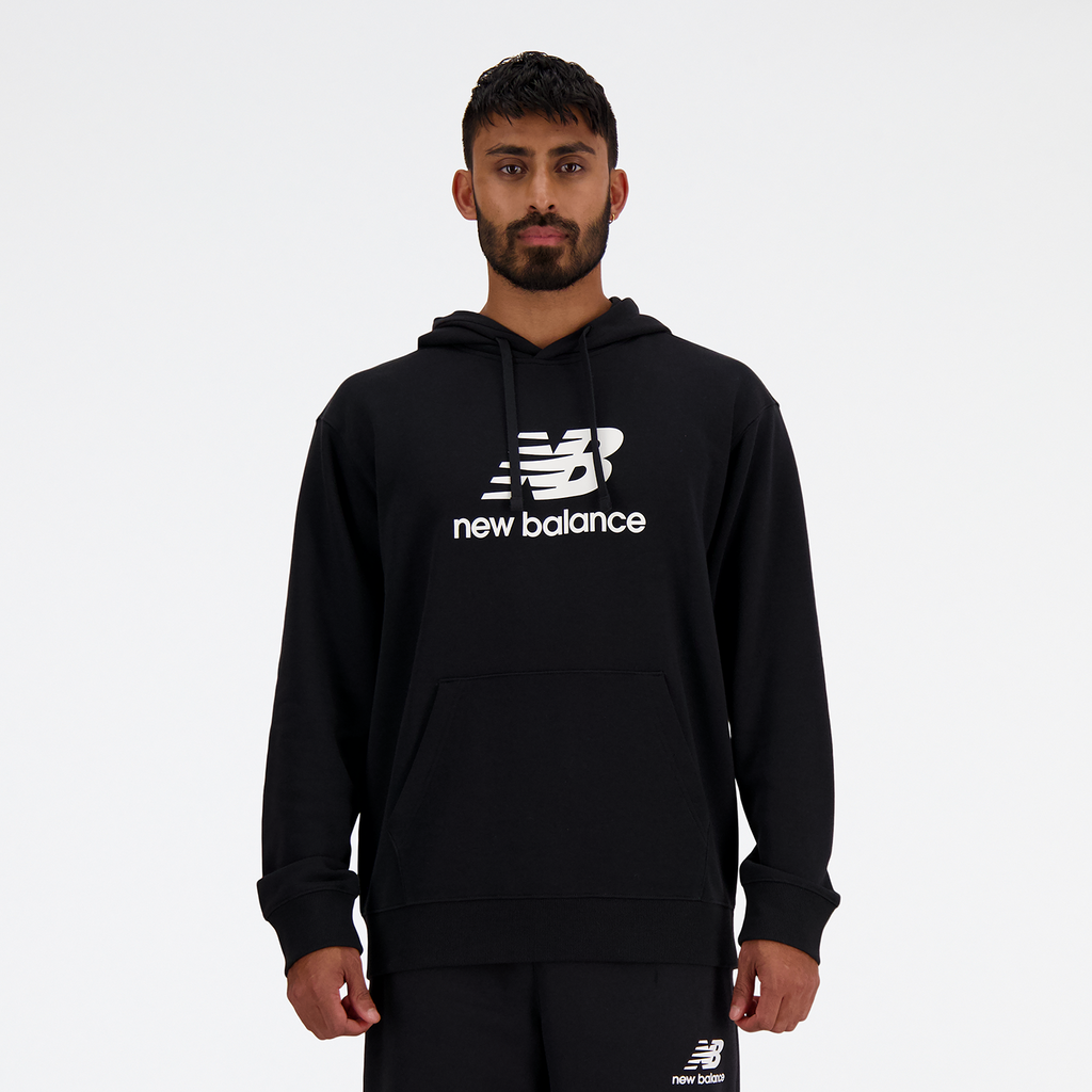 New Balance Herren Kapuzenpullover Sport Essentials Stacked Logo French Terry Hoodie, Schwarz, Relaxed Fit Fit, ideal für Freizeit & Reisen von New Balance