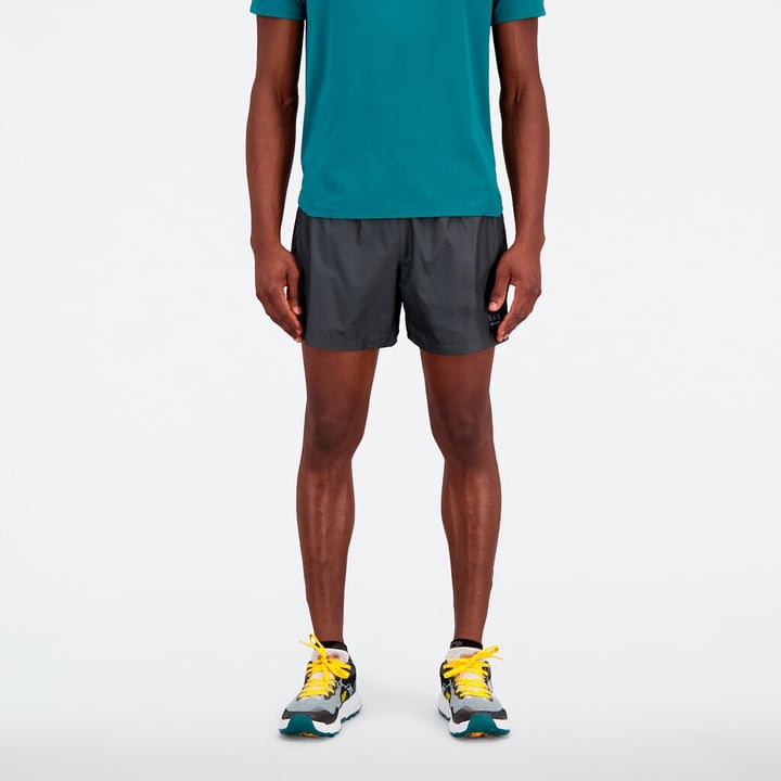 New Balance Impact Run AT 5 In Short Shorts schwarz von New Balance