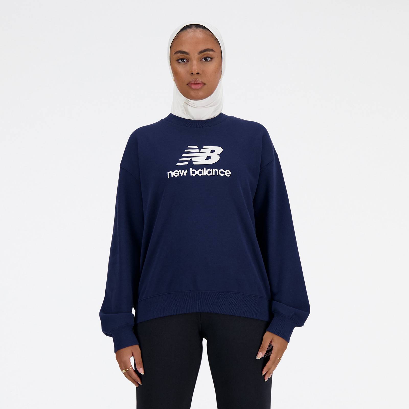 New Balance Kapuzensweatshirt »Sport Essentials French Terry Logo Crew« New Balance Kapuzensweatshirt »Sport Essentials French Terry Logo Crew« von New Balance