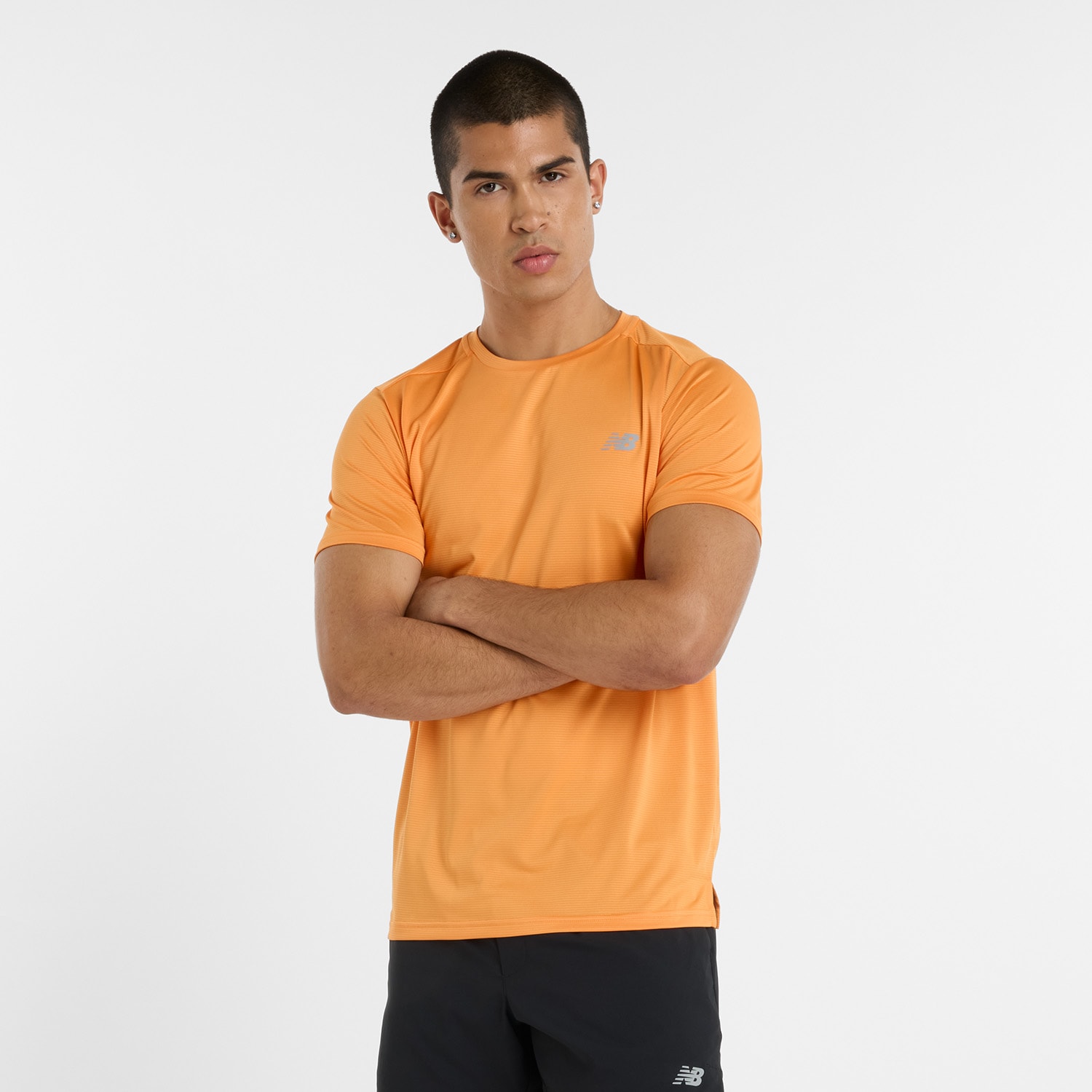 New Balance Laufshirt »Sport Essentials T-Shirt«, mit Streifendesign New Balance Laufshirt »Sport Essentials T-Shirt«, mit Streifendesign von New Balance