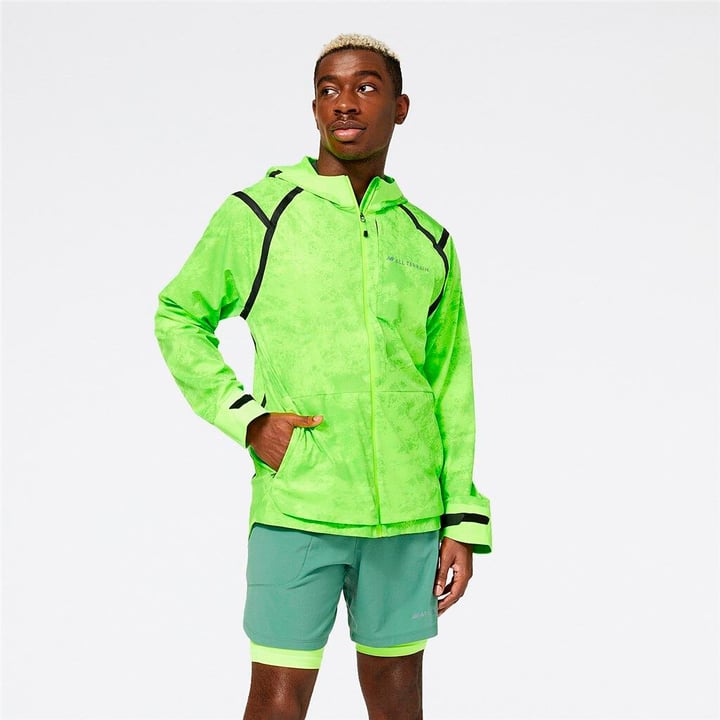 New Balance NB AT Waterproof Jacket Laufjacke neongrün von New Balance