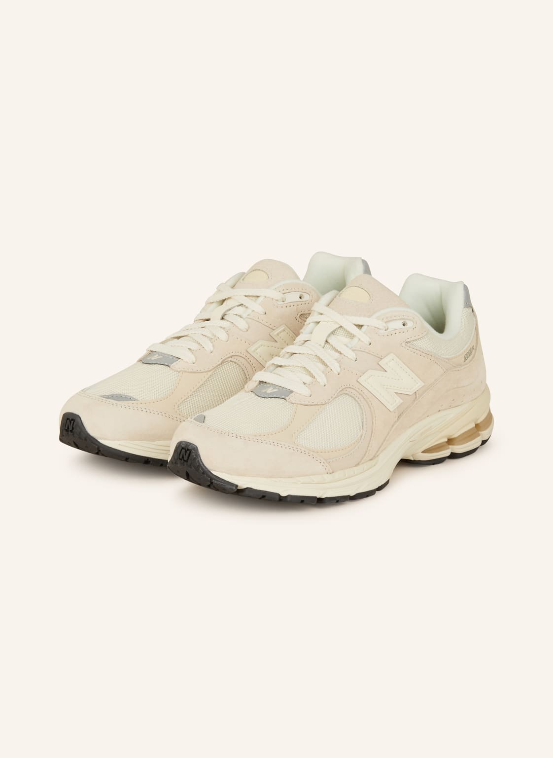 New Balance Sneaker 2002r beige von New Balance