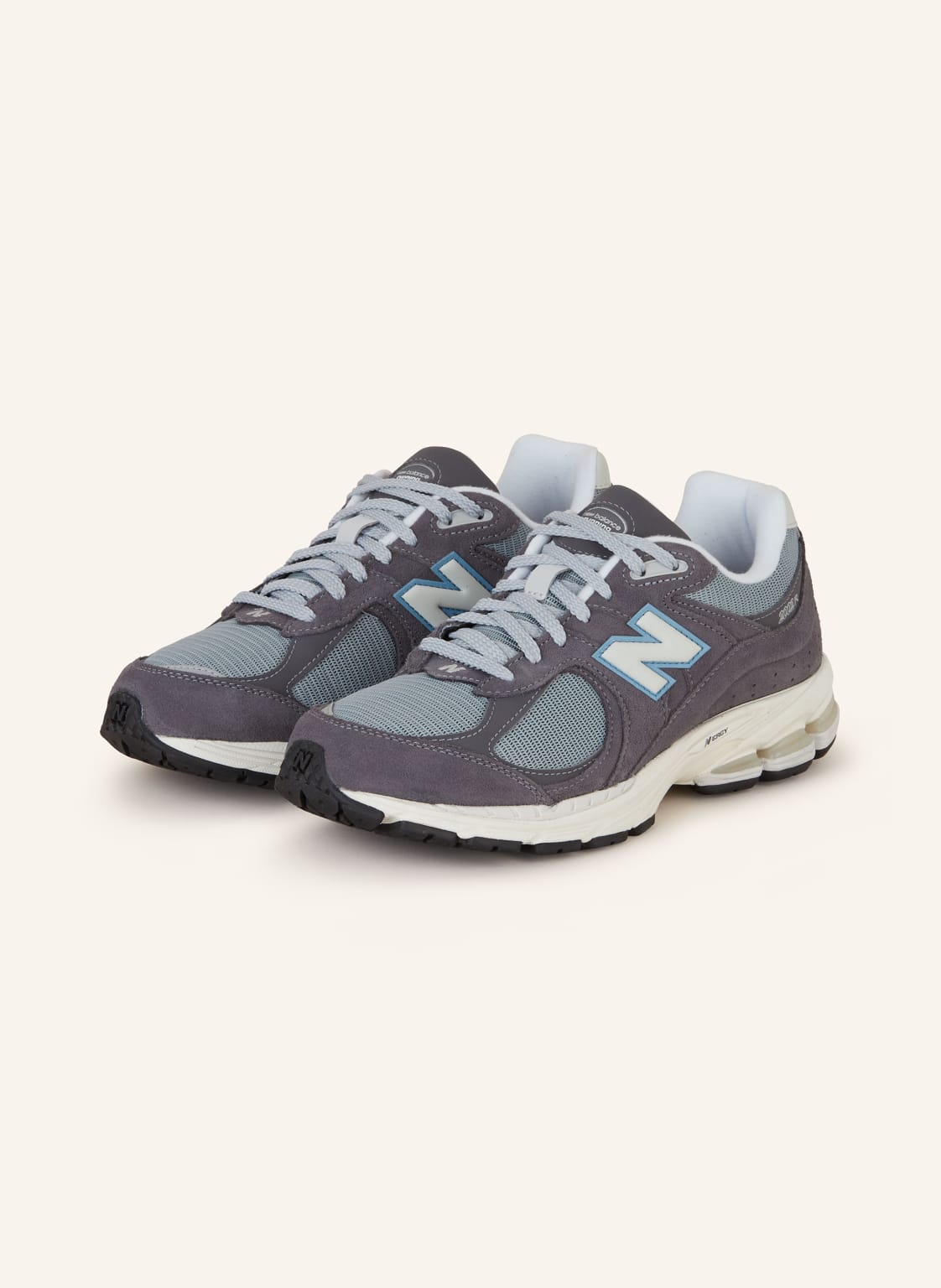 New Balance Sneaker 2002r grau von New Balance