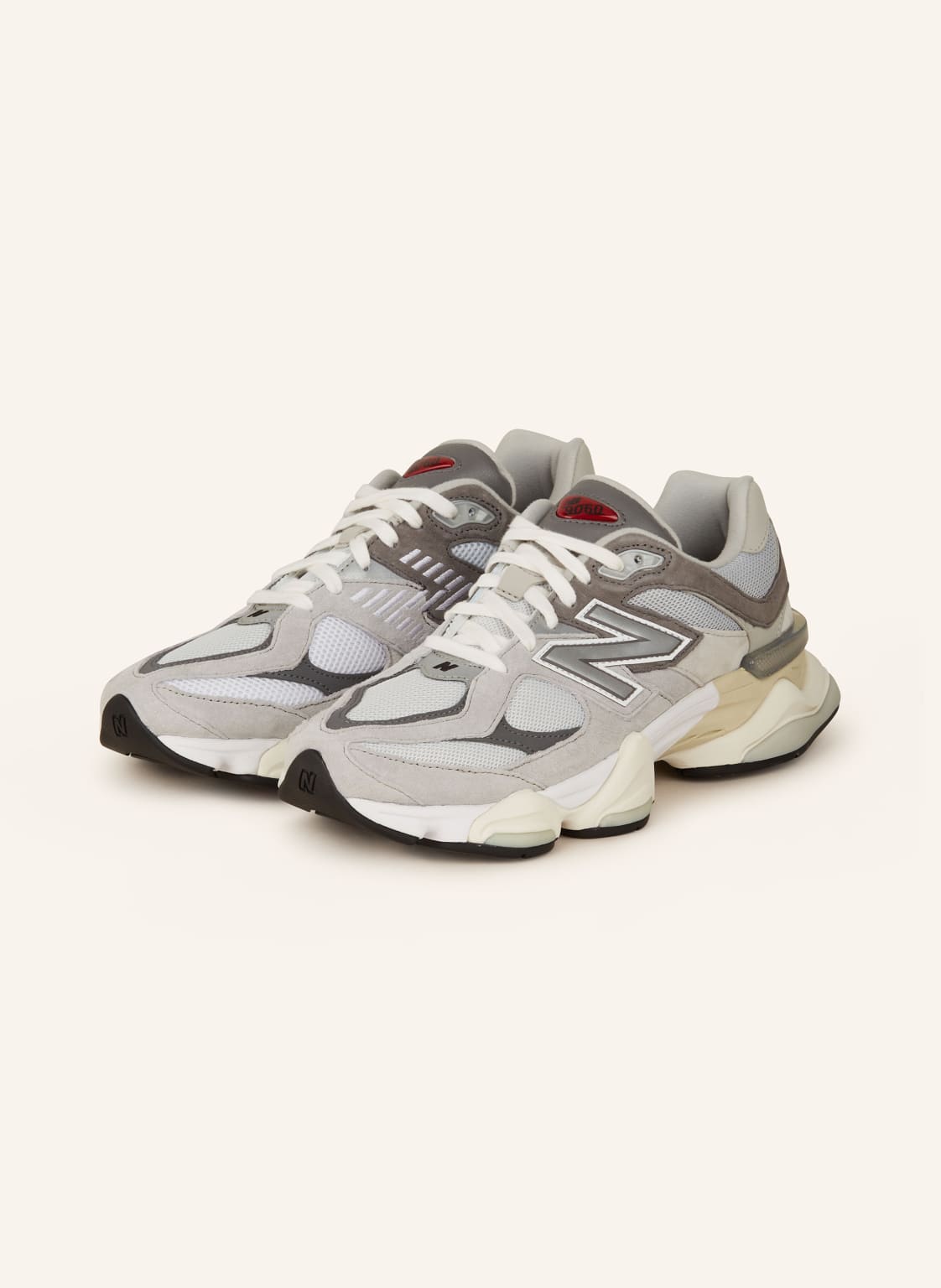 New Balance Sneaker 9060 grau von New Balance