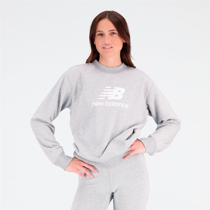 New Balance W Essentials Stacked Logo Crew Sweatshirt hellgrau von New Balance