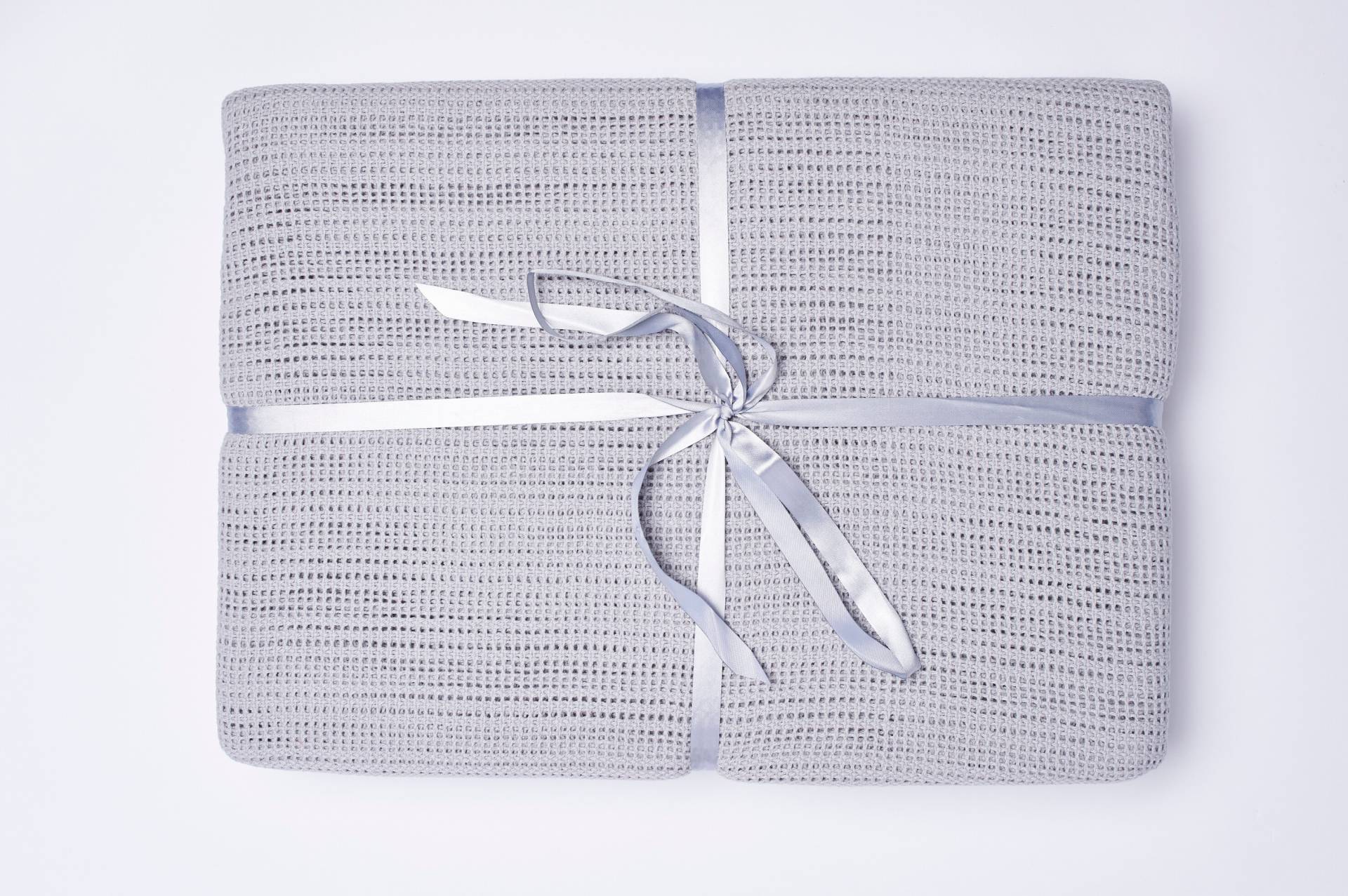 Night Fashion Wohndecke »Sommerdecke Sole, 100 % Baumwolle«, auch als Sofadecke oder Bettüberwurf verwendbar Night Fashion Wohndecke »Sommerdecke Sole, 100 % Baumwolle«, auch als Sofadecke oder Bettüberwurf verwendbar von Night Fashion