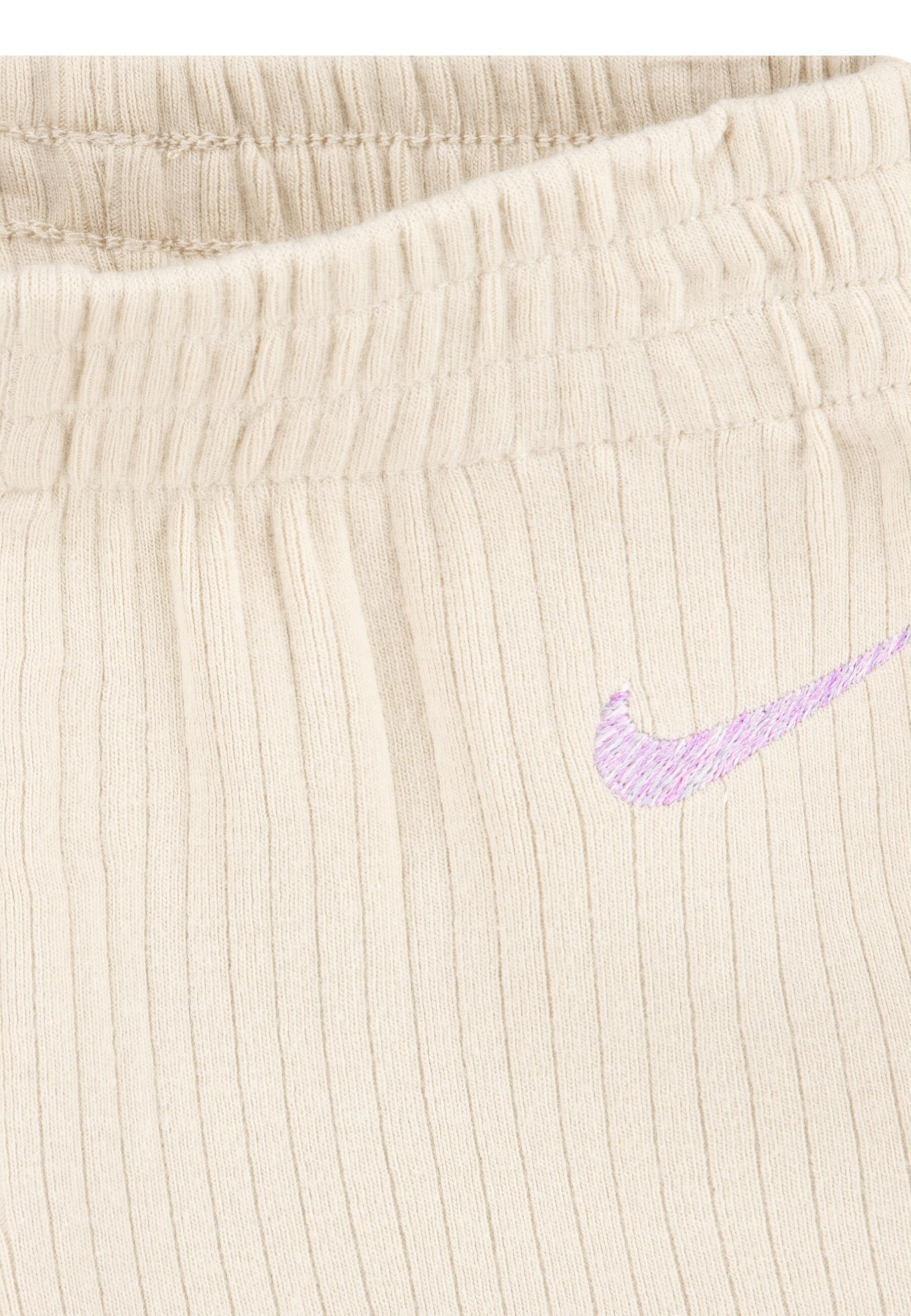 Nike Sportswear Jogginganzug Nike Sportswear Jogginganzug von Nike Sportswear