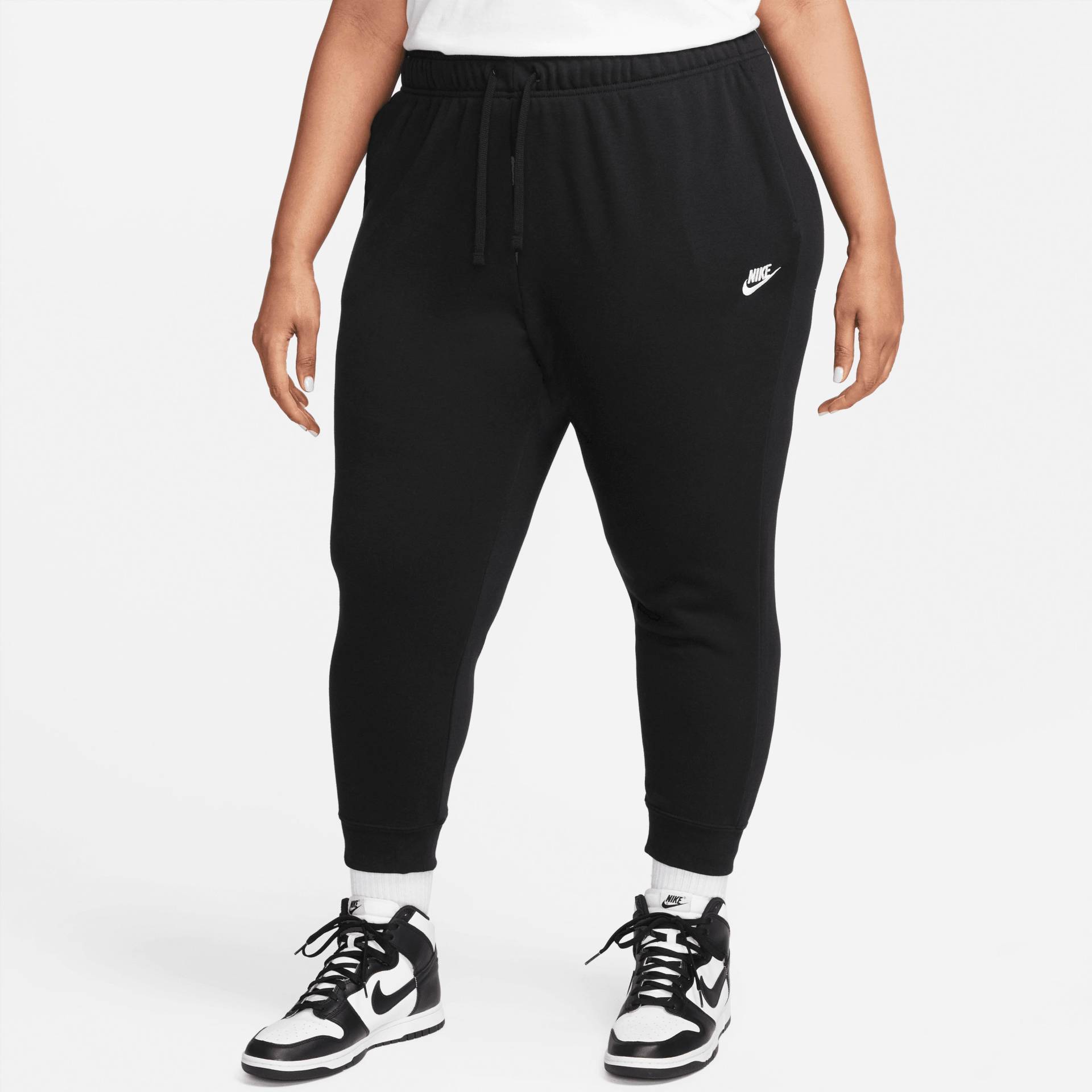 Nike Sportswear Jogginghose »Club Fleece Women's Mid-Rise Joggers (Plus Size)« von Nike Sportswear